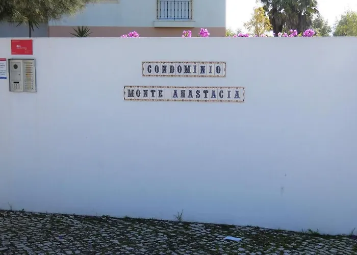 Monté Anastacia Apartamento